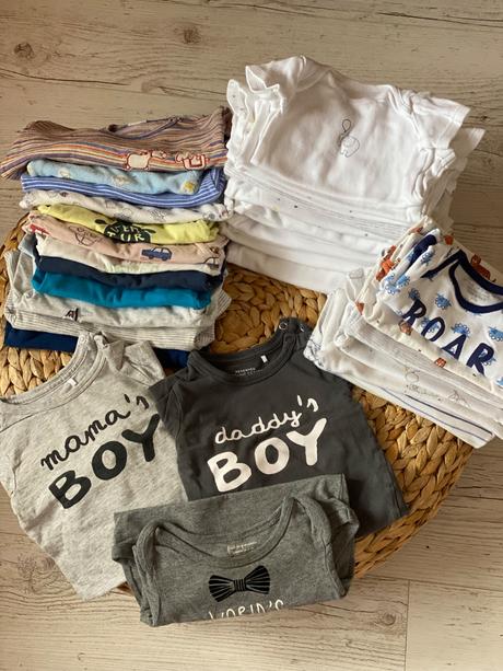 3 krabice oblečenia a iného 0-12 mesiacov, 50–62