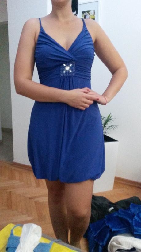 Šaty na ramienka, s