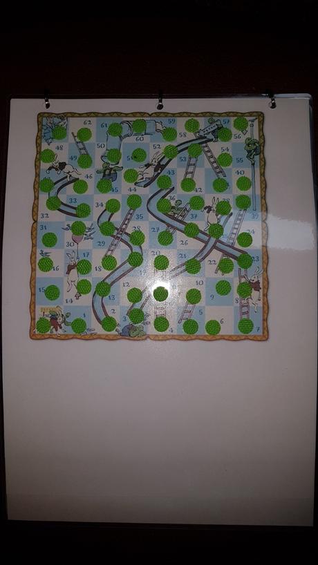 Kniha spolocenskych hier na cesty, 