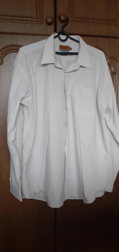 Nenosená košeľa, 48