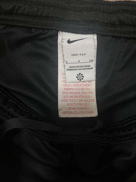 Futbalové kraťasy, nike,146