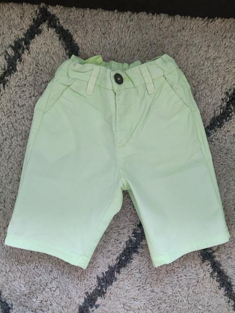 Krásne elegantné kraťasy, ovs,104
