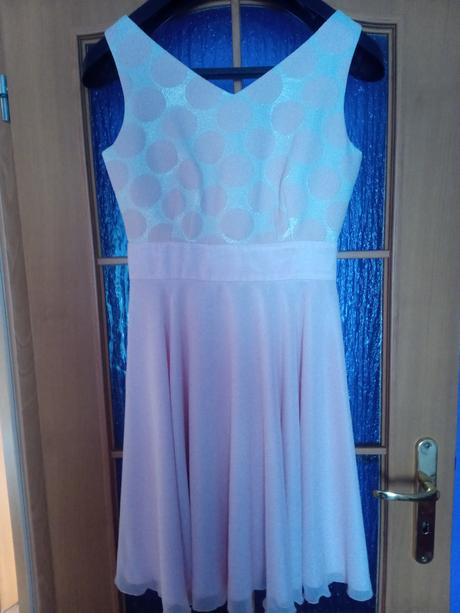 Spoločenské šaty, 38