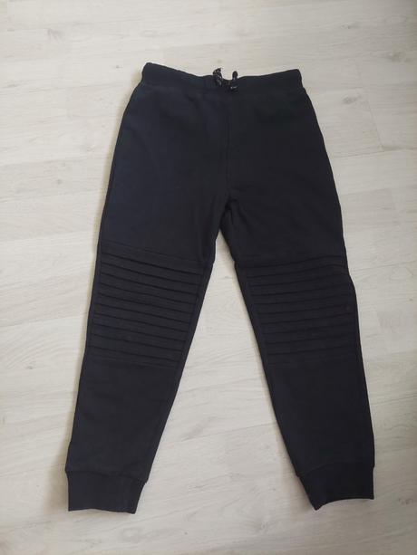 Tepláky č.122, sinsay,122