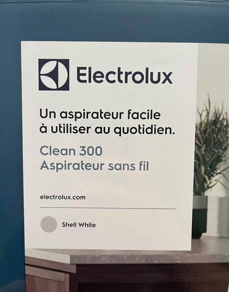 Tyčový vysávač electrolux 300 clean nové príslušen, electrolux