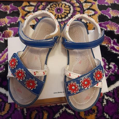 Sandálky, 29