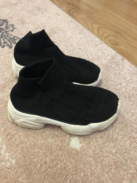 Ponožkové topánky, 27