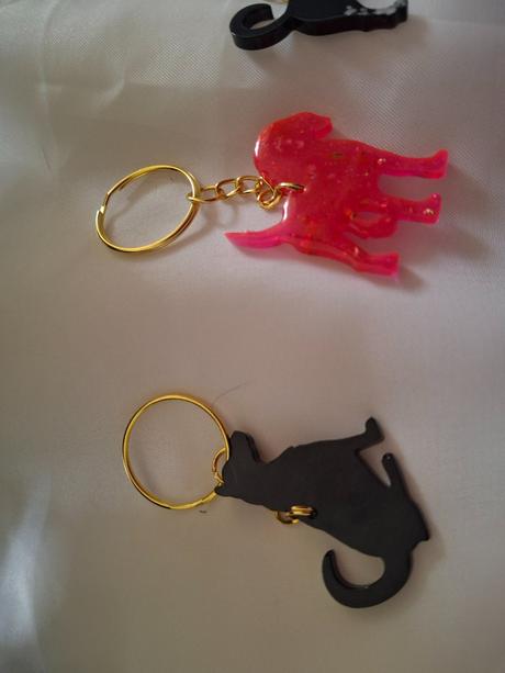 Klucenky odliate z epoxidu, 