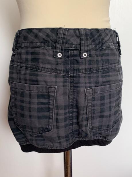 Benetton krátka sukňa, benetton,128