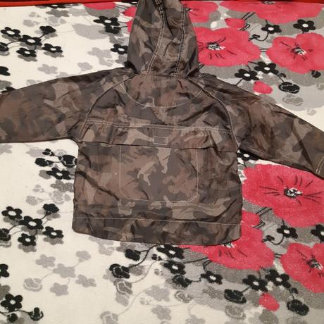 Chlapcenska vetrovka, adams,86