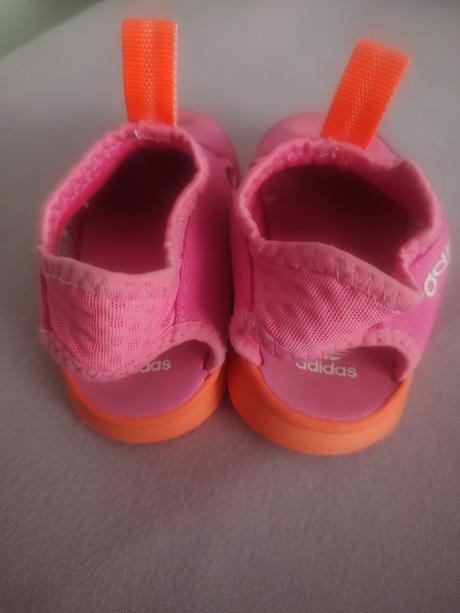 Krásne sandálky, adidas,21