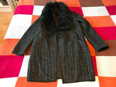 Svetrovy kabatik s umelou kozusinou,vel.36, zn.f&f, f&f,s
