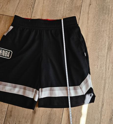 Predané nba basketbalové šortky, decathlon,152