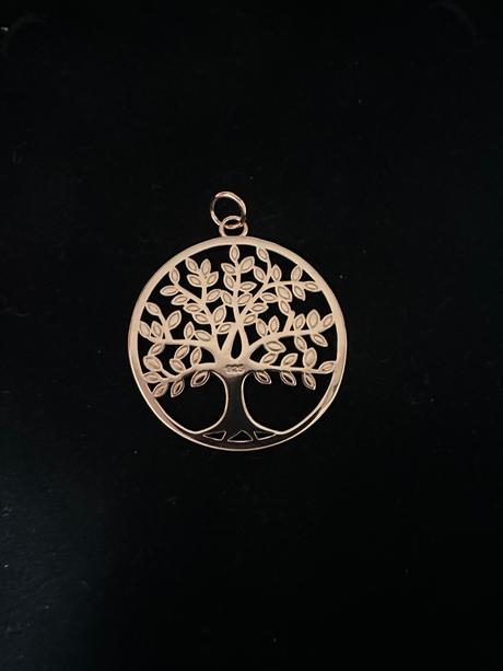 Nádherný prívesok strom života s kamienkami, 