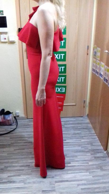 Cervene 1x oblecene spolocenske saty, m