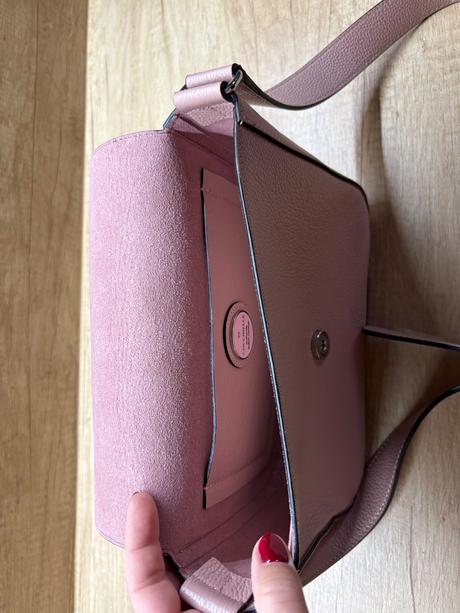 Kabelka coccinelle, coccinelle