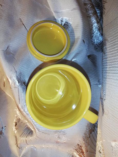 Hrnček lipton s vrchnákom, 