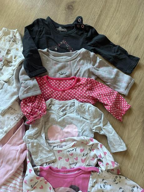 Body s dlhým rukávom, 62