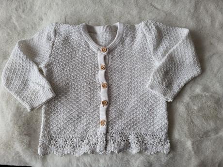 Biely svetrik, george,74