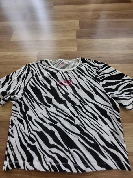 Ea7 top, armani,l