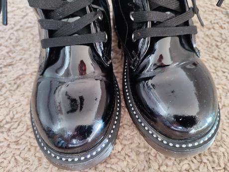 Čierne elegantné  čižmičky, 33