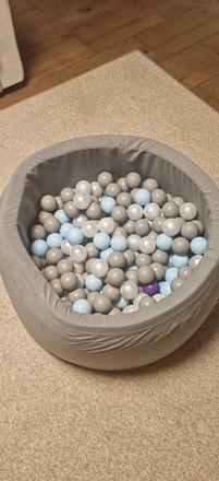 Suchý bazén s guličkami,