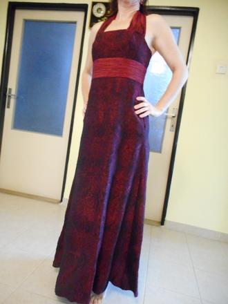 Bordové spoločenské šaty 36, 36