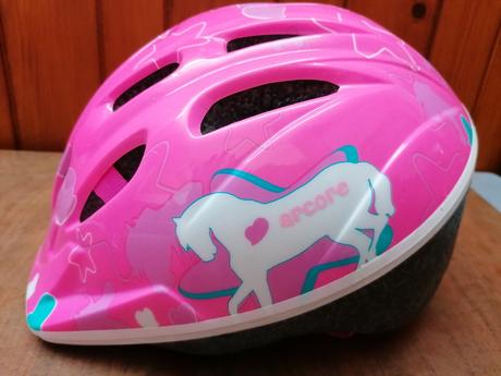 Prilba na bicykel, s