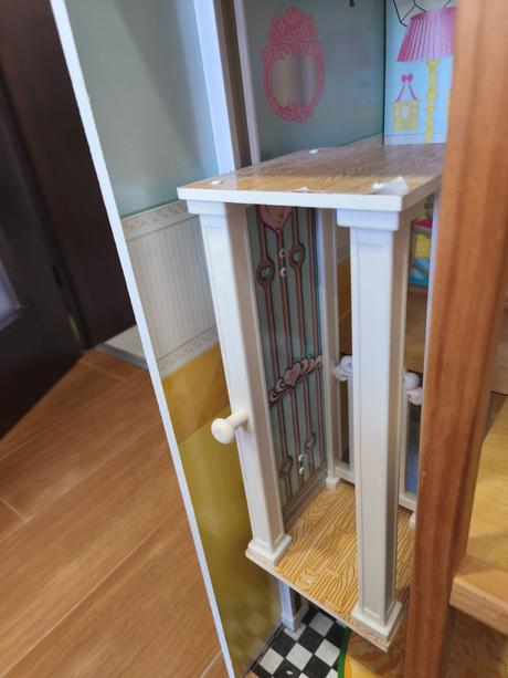 Domček pre bábiky, 