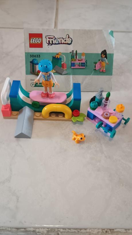 Lego skate ramp,