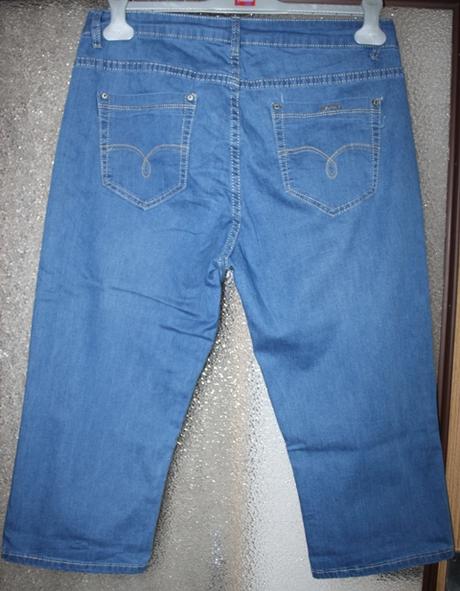 Dámske 3/4-ťové riflové nohavice č.32, 32