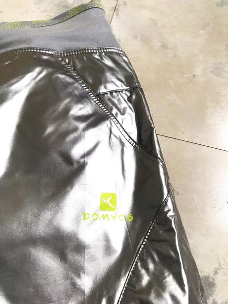 Strieborné športové šortky, domyos,38