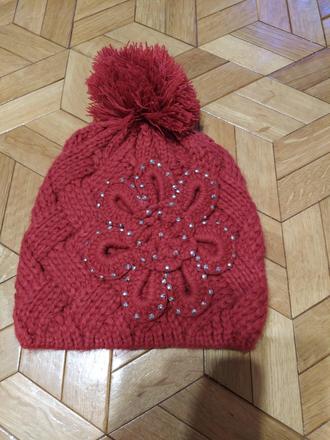 Dámska čiapka s kvetom, m