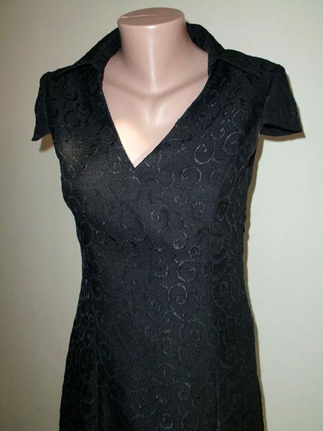 Neprehliadnuteľné šatičky s 3-d motívom, veľ. s-m, s