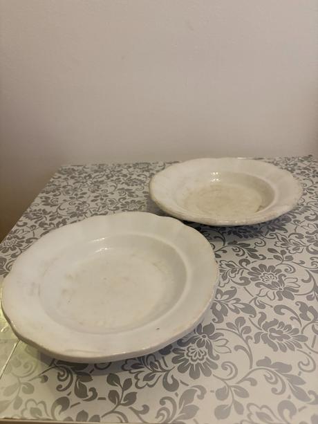 Dva hlboké taniere, 