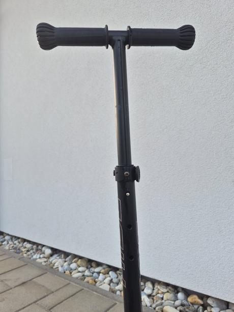 Kolobezka/odrazadlo scoot and ride,