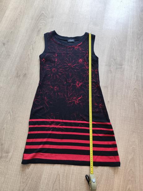 Dámske šaty, veľkosť 38-40, 38