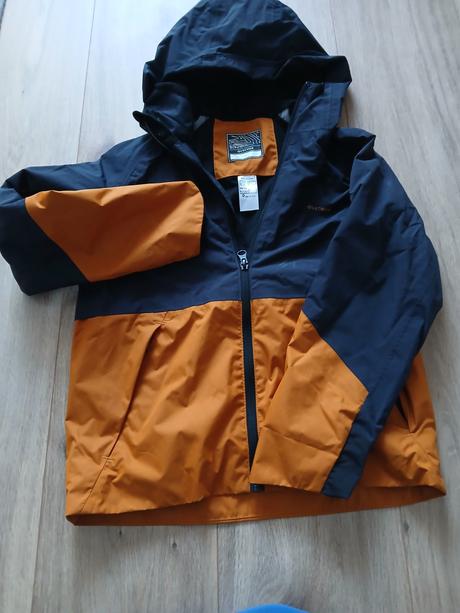 Nepremokavá jarná bunda, quechua,128