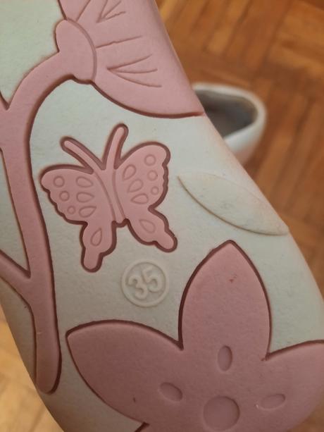 Dievčenské poltopánky, 35