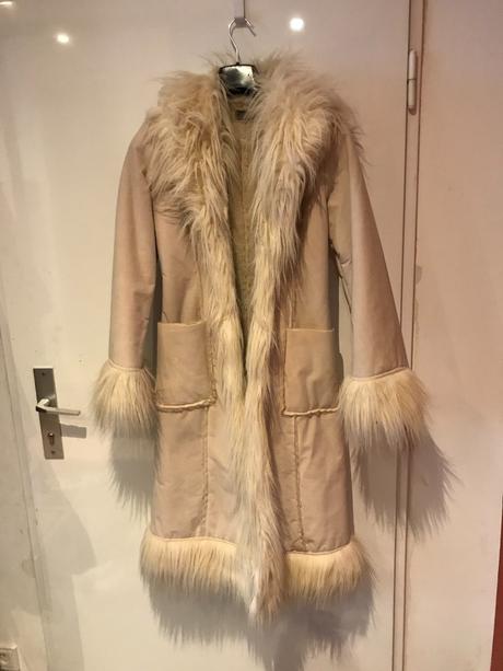 Kabat krasny s velkou umelou kozusinou,vel.34, 34