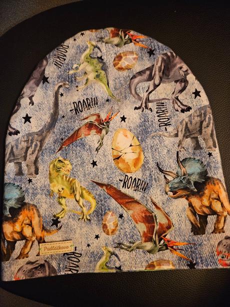 Čiapka s dinosaurami na cca 4 - 5r, 116