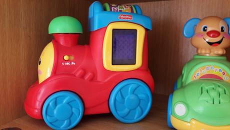 Fisher price vlacik, auto, psik, 