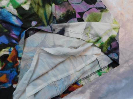 Luxusne upletove šaty, 46