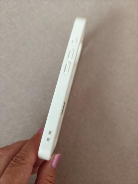 Obaly na iphone16, 