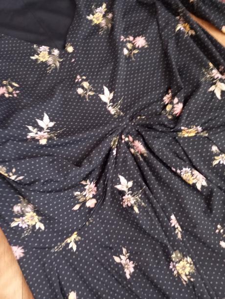 Šaty bodky kvety, l