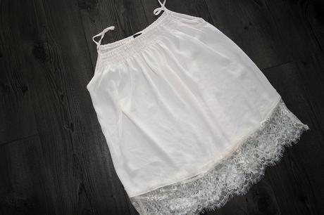 Mötivi top, s čipkou, v. 38-40, 40