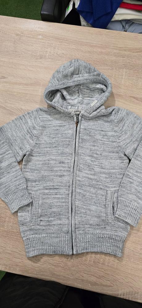 Sveter elegantny, c&a,134