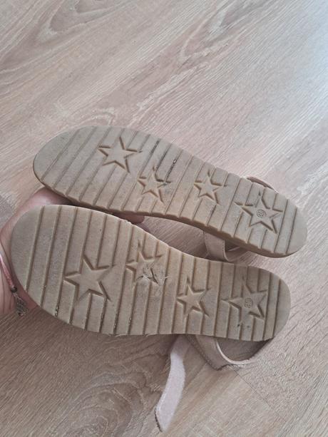 Sandalky motýľ, deichmann,35