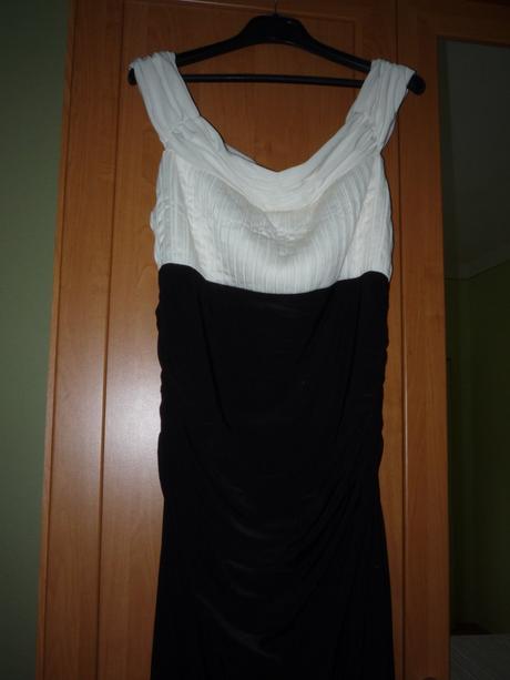 Šaty 40, 40