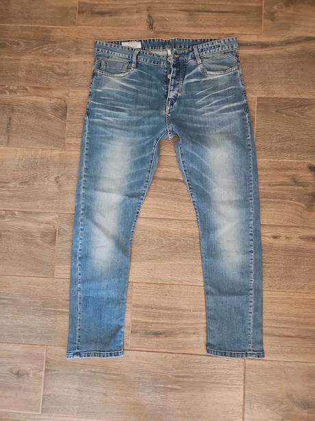 Elastické rifle na gombíky, armani,xl